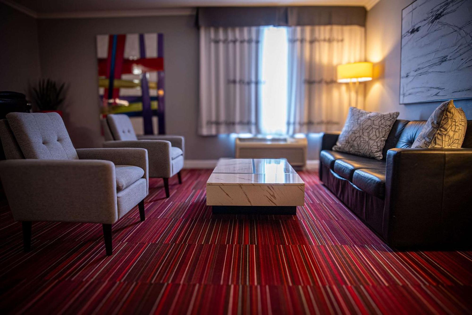 Le Noranda Hotel & Spa, Ascend Hotel Collection Rouyn Exterior foto