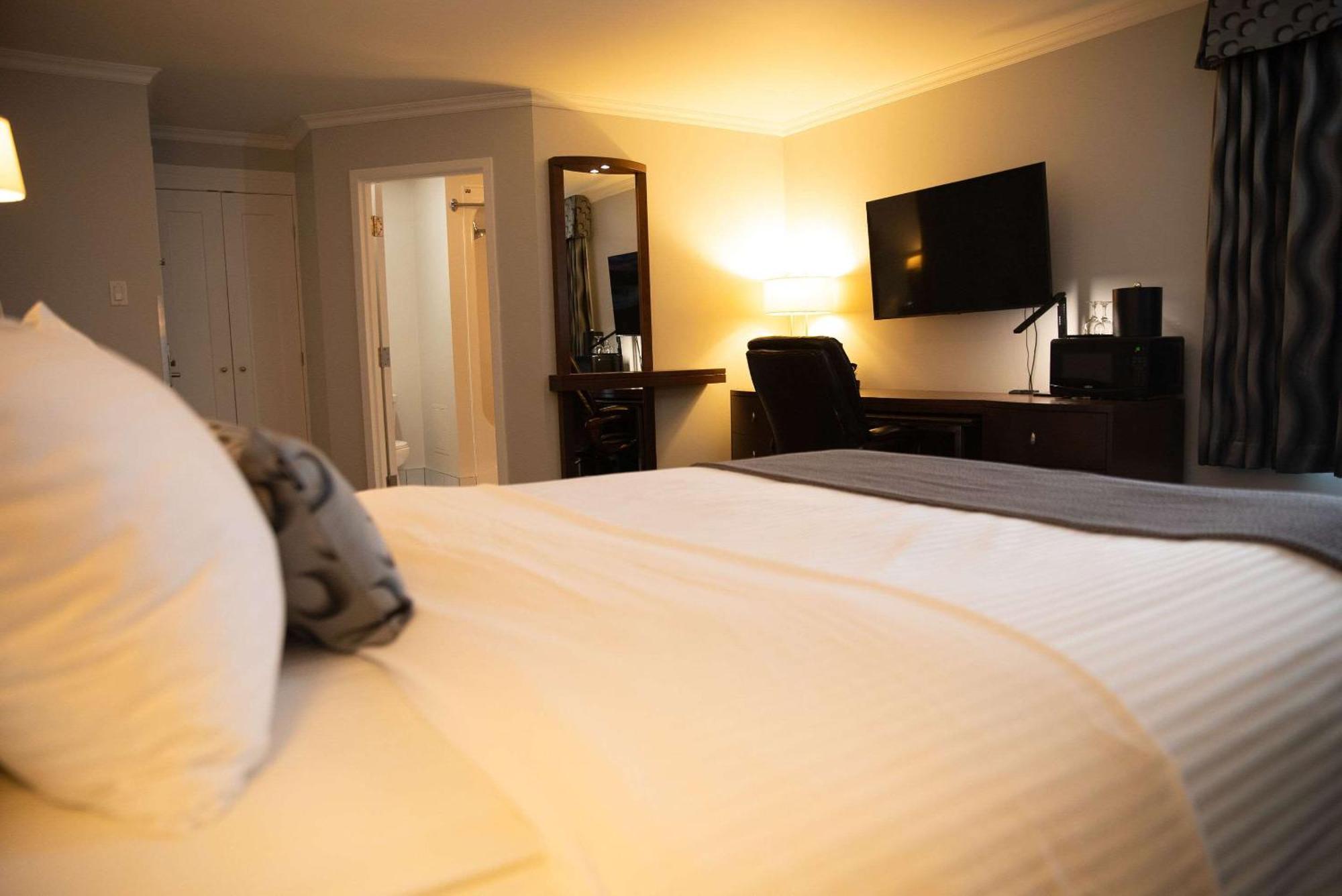Le Noranda Hotel & Spa, Ascend Hotel Collection Rouyn Exterior foto