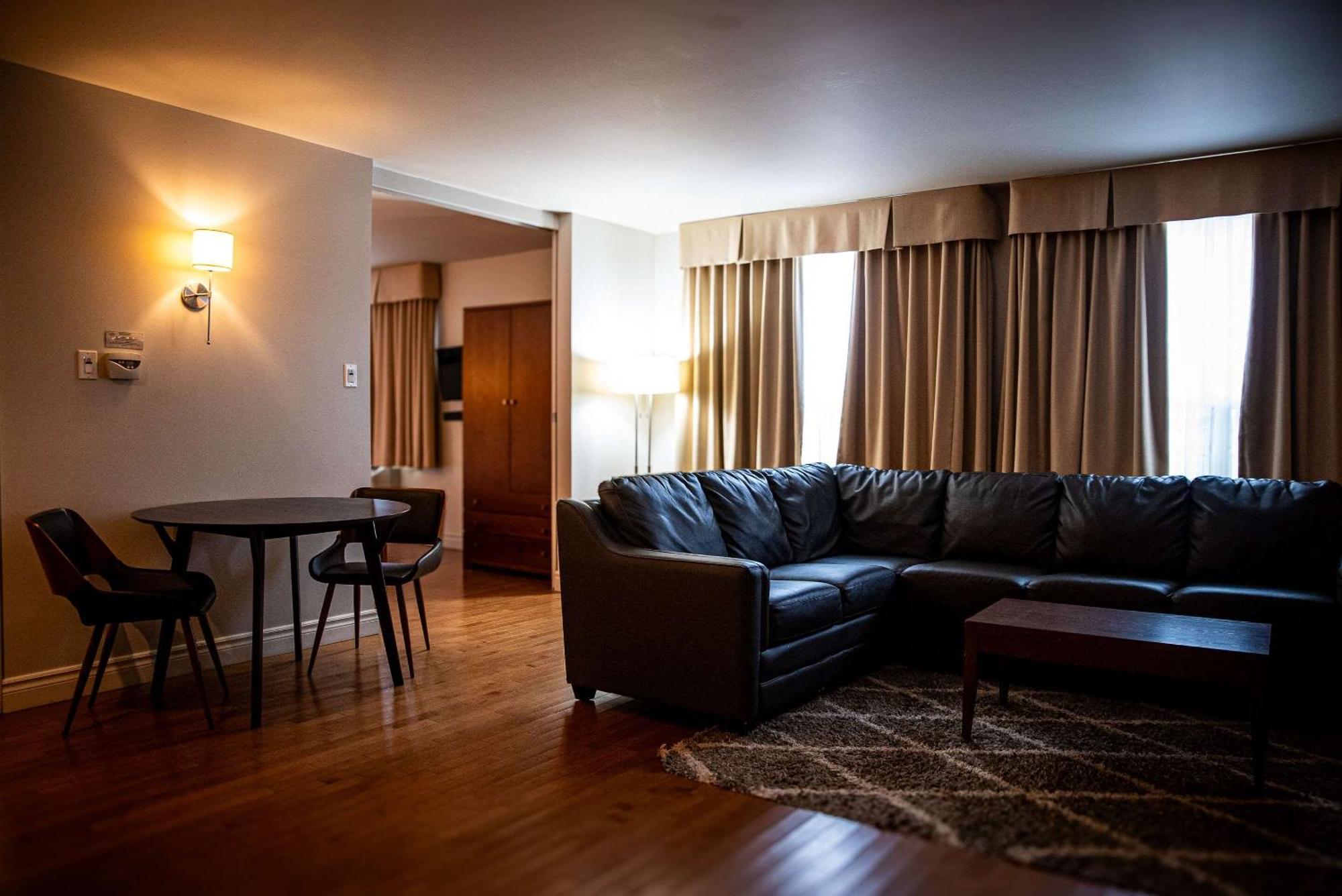 Le Noranda Hotel & Spa, Ascend Hotel Collection Rouyn Exterior foto