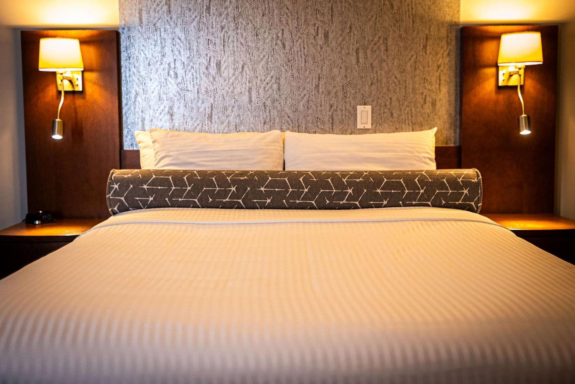 Le Noranda Hotel & Spa, Ascend Hotel Collection Rouyn Exterior foto